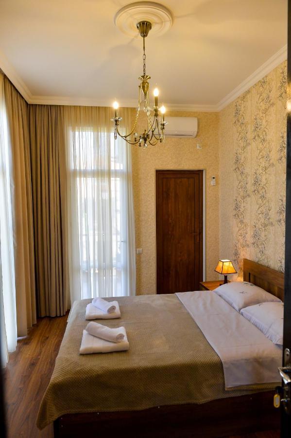 קוטאיסי Gold Guest House מראה חיצוני תמונה