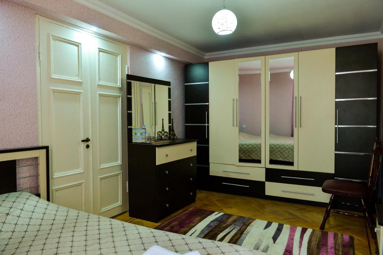 קוטאיסי Gold Guest House מראה חיצוני תמונה