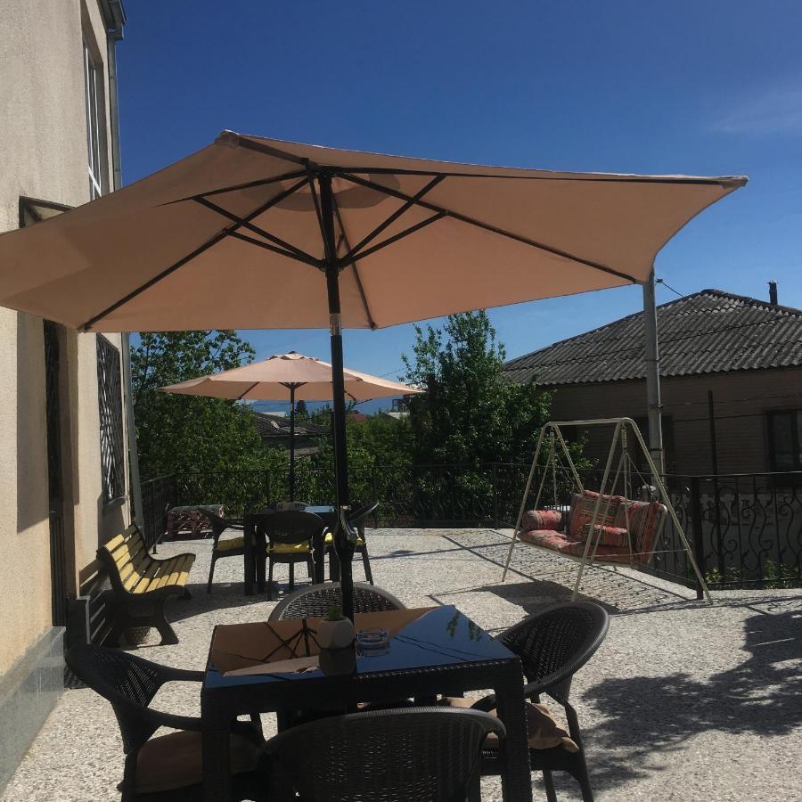 קוטאיסי Gold Guest House מראה חיצוני תמונה